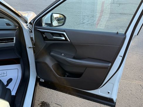 Used 2024 Mitsubishi Outlander SEL AWD/4WD image 19