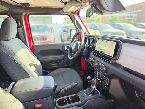 New 2026 Jeep Wrangler Willys AWD/4WD image 27
