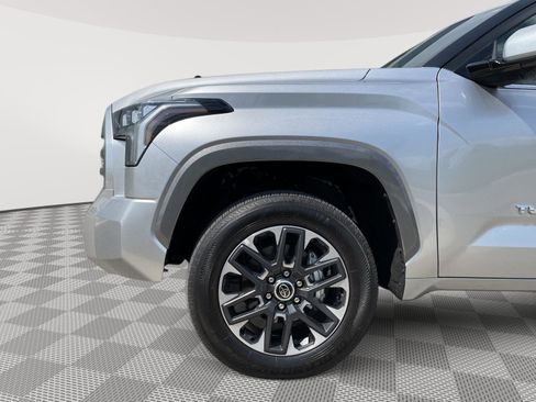 Used 2024 Toyota Tundra Limited AWD/4WD image 10