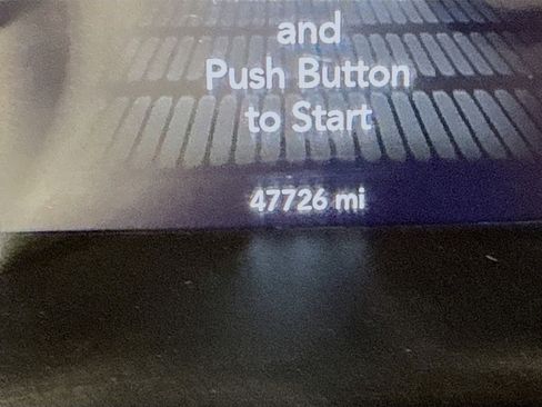 Used 2023 Dodge Challenger SXT image 16