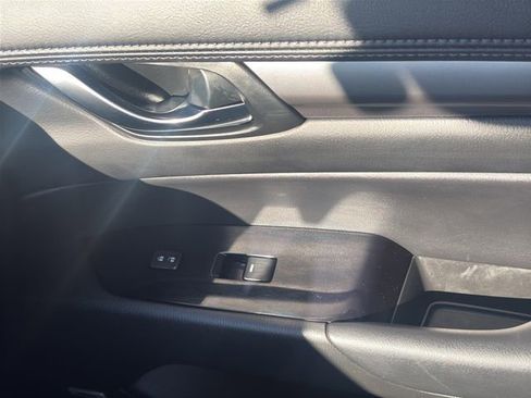 Used 2021 MAZDA CX-5 Touring w/ Touring Preferred SV Package image 17