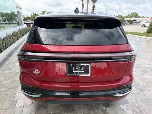 Certified 2025 Lincoln Nautilus Reserve AWD/4WD image 3