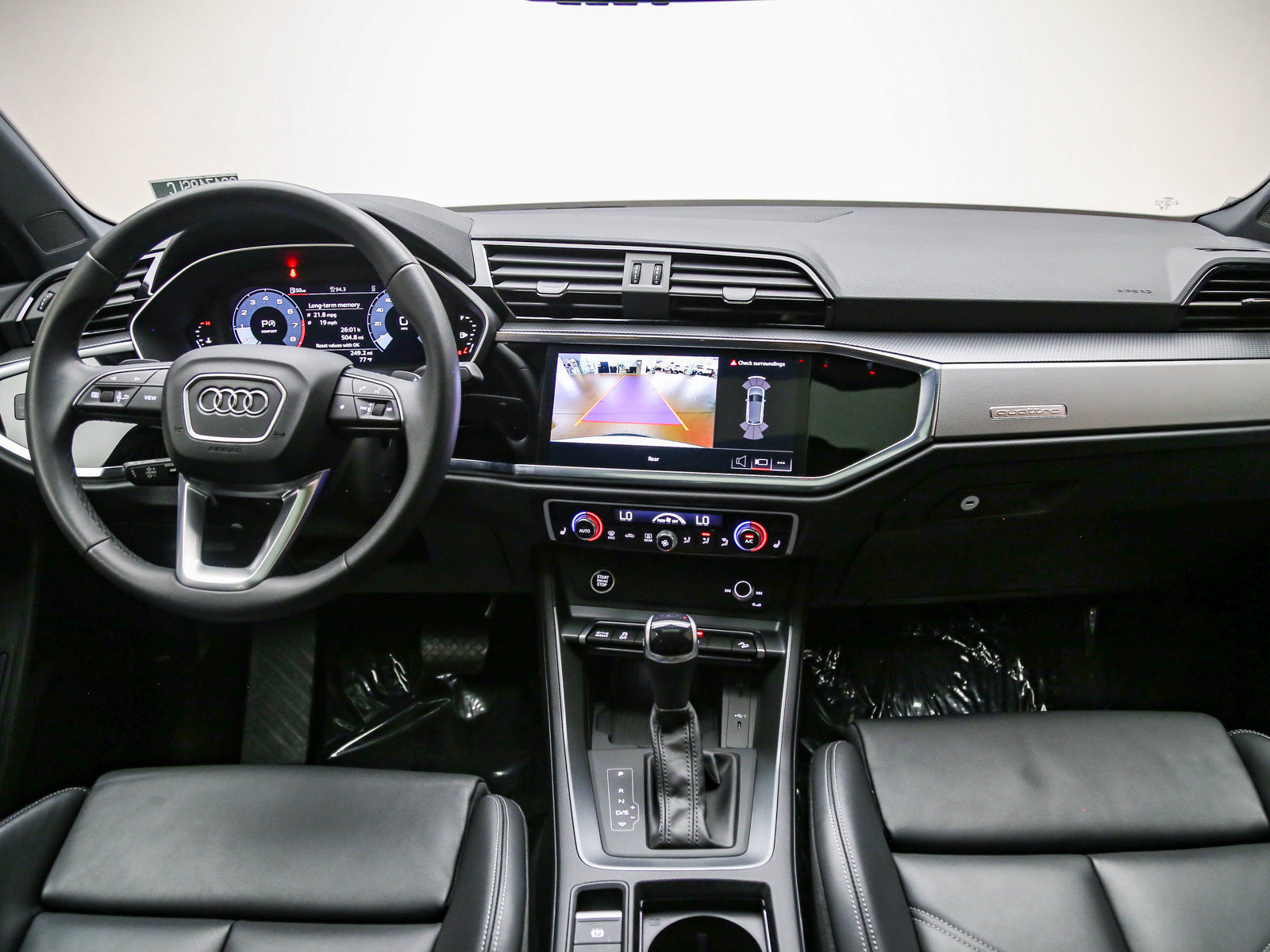Certified 2025 Audi Q3 2.0T Premium AWD/4WD image 13