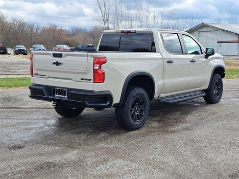New 2026 Chevrolet Silverado 1500 ZR2 image 3