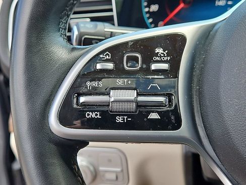 Used 2023 Mercedes-Benz GLE 350 4MATIC image 23