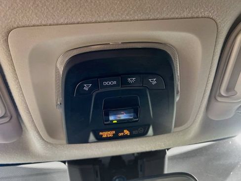 Used 2023 Toyota Corolla LE FWD image 20