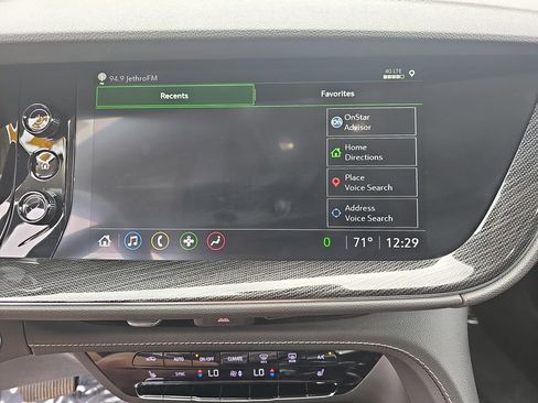 Used 2023 Buick Envision Essence AWD/4WD image 29