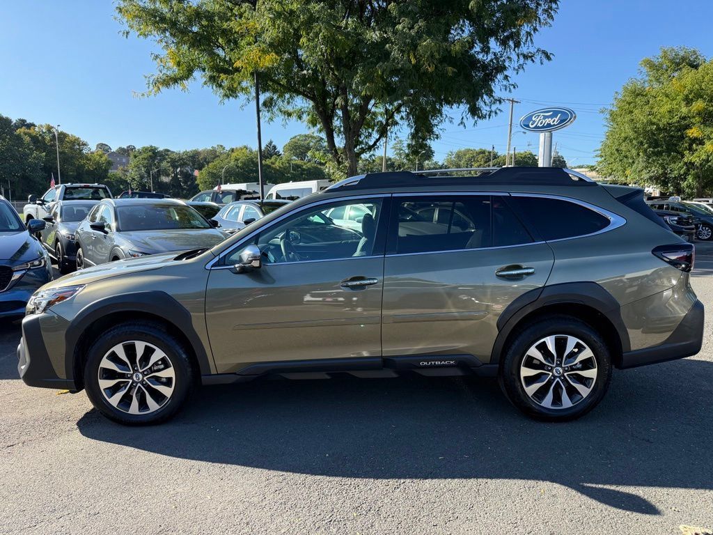 Certified 2025 Subaru Outback Touring XT AWD/4WD image 11