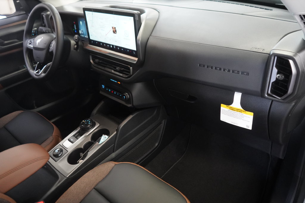 New 2026 Ford Bronco Sport Outer Banks w/ Outer Banks Tech Package+ AWD/4WD image 21