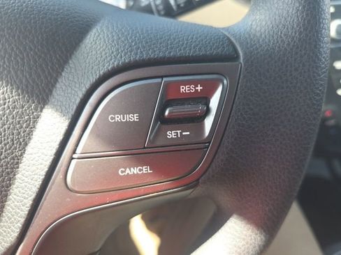 Used 2017 Hyundai Santa Fe Sport image 16