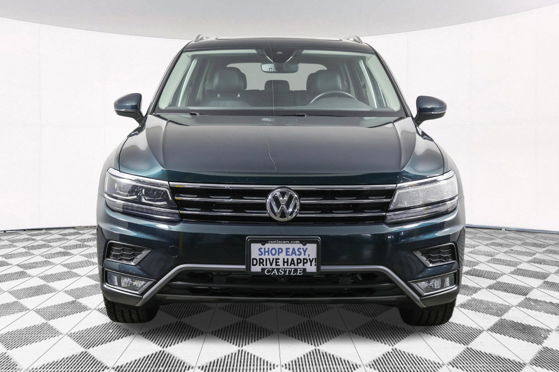 Used 2018 Volkswagen Tiguan SEL Premium AWD/4WD image 9