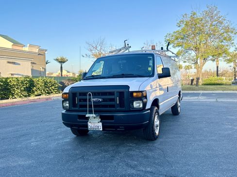 Used 2013 Ford E-150 and Econoline 150 image 4