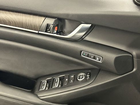 Used 2021 Honda Accord EX-L image 18