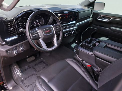 Used 2025 GMC Sierra 1500 SLT AWD/4WD image 13