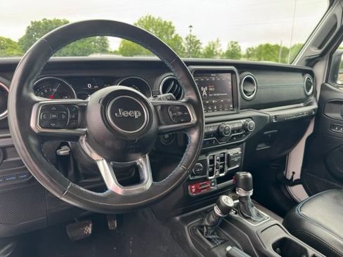 Used 2023 Jeep Wrangler Unlimited Rubicon 4xe w/ Cold Weather Group AWD/4WD image 14