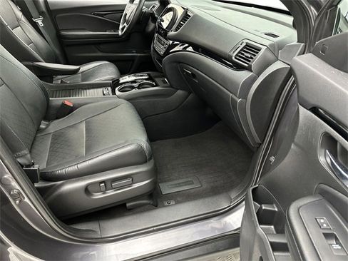 Used 2019 Honda Passport Elite image 25