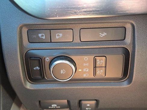 Used 2023 Ford F250 Lariat AWD/4WD image 29
