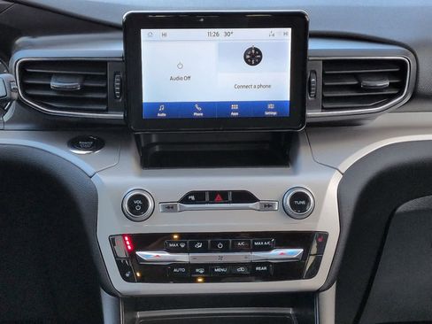 Certified 2023 Ford Explorer XLT w/ Equipment Group 202A image 28