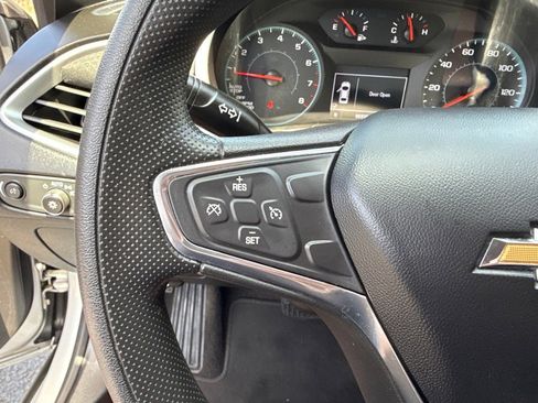 Used 2020 Chevrolet Malibu LS FWD image 24