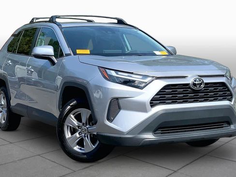 Used 2023 Toyota RAV4 XLE w/ Convenience Package FWD image 3