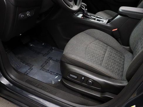 Used 2022 Chevrolet Equinox LT image 23