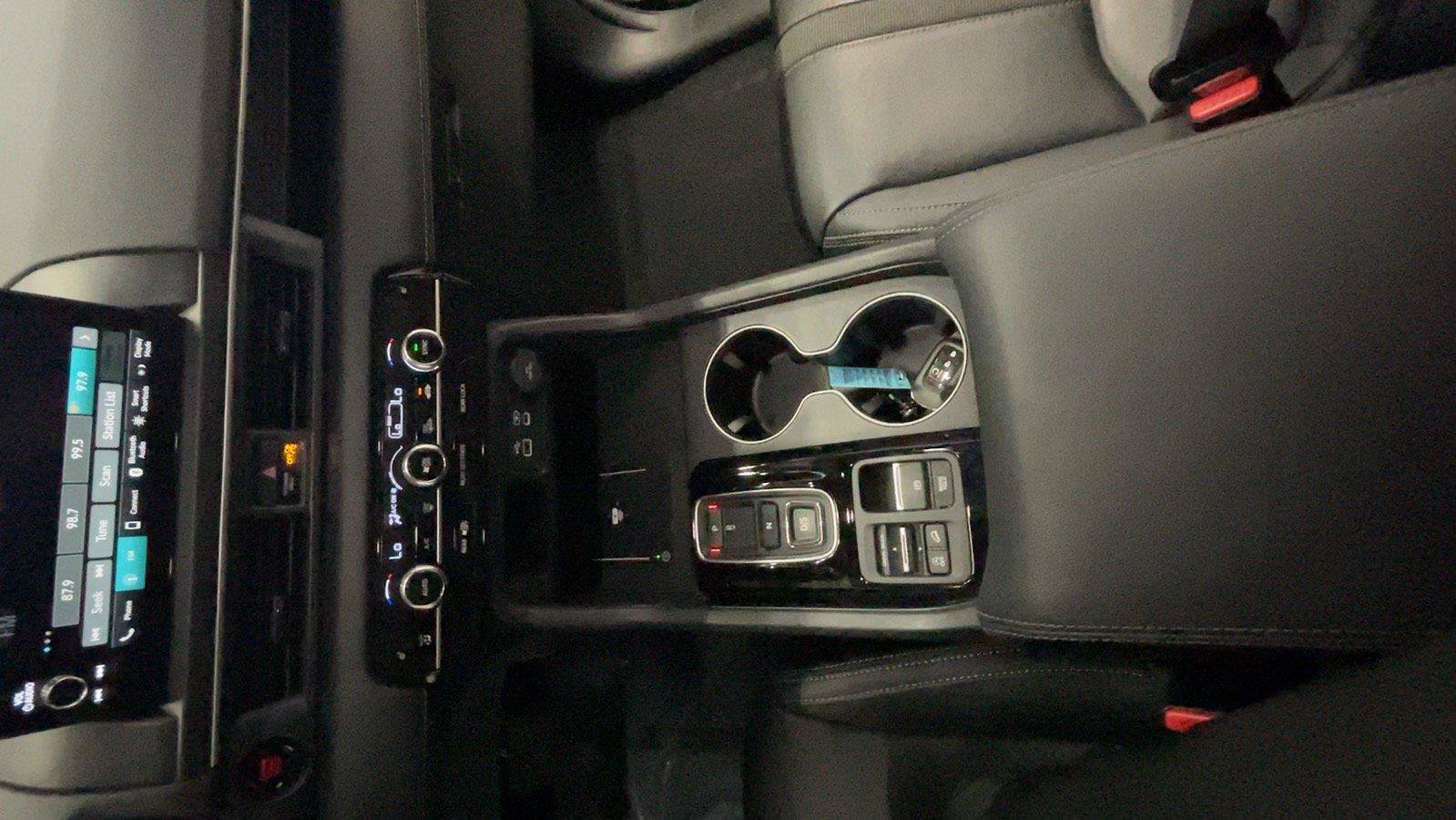 Certified 2025 Honda Pilot EX-L image 39