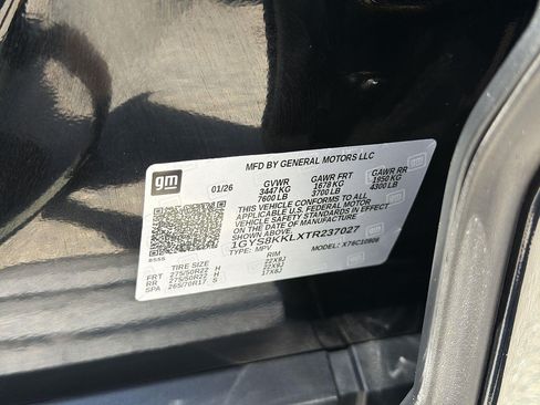 Used 2026 Cadillac Escalade ESV Luxury RWD image 35