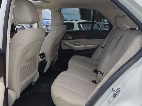 Used 2021 Mercedes-Benz GLE 350 image 11