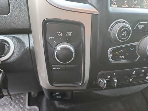 Used 2014 RAM 2500 Lone Star AWD/4WD image 24