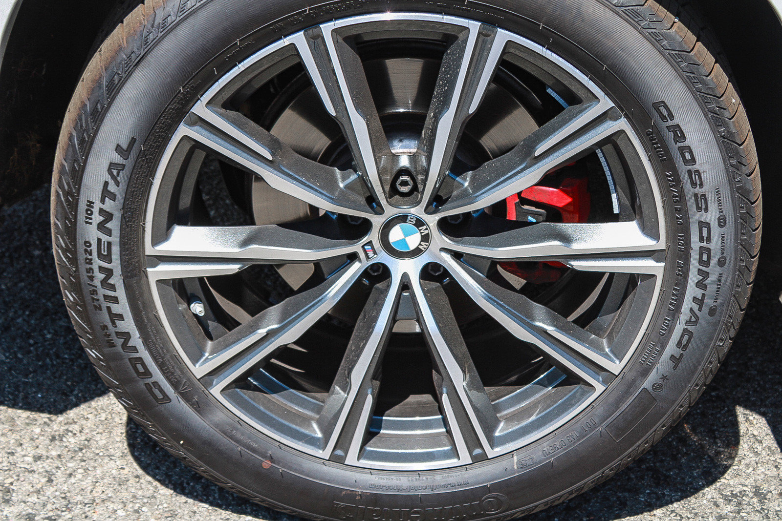 Used 2024 BMW X5 xDrive40i w/ M Sport Package AWD/4WD image 10