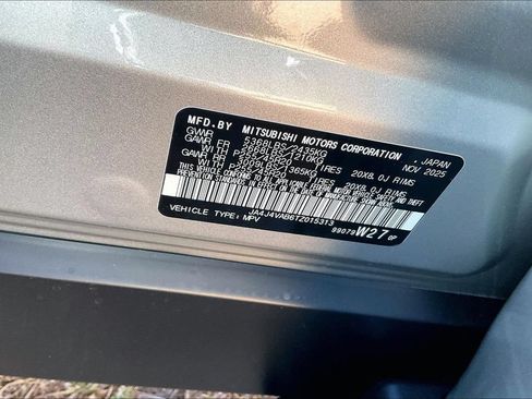 New 2026 Mitsubishi Outlander SE AWD/4WD image 14