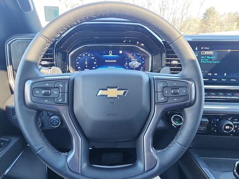 Used 2025 Chevrolet Silverado 1500 High Country w/ Technology Package image 15