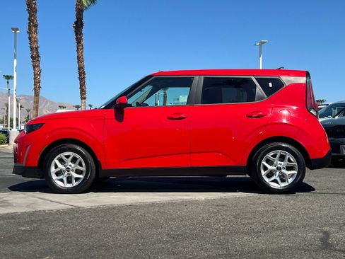 Certified 2023 Kia Soul S FWD image 6