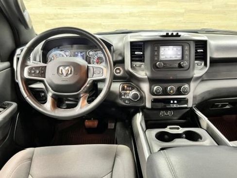 Used 2022 RAM 1500 Big Horn AWD/4WD image 2
