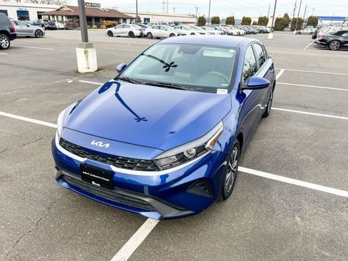 Certified 2024 Kia Forte LXS image 4