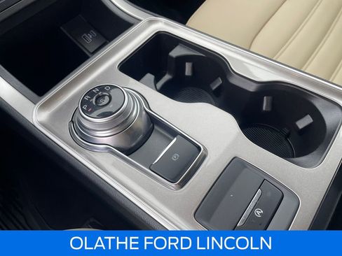 Used 2023 Ford Edge SEL w/ Convenience Package image 18