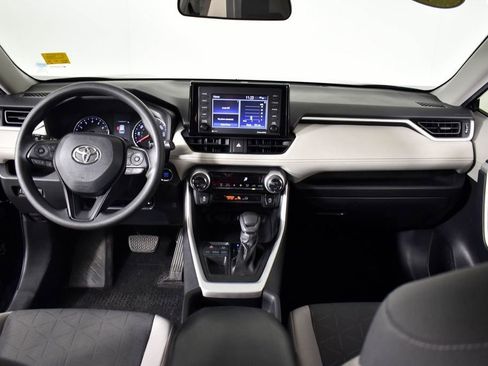 Used 2021 Toyota RAV4 XLE FWD image 37