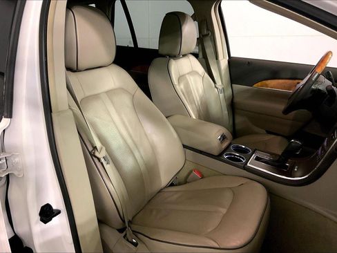 Used 2015 Lincoln MKX FWD w/ Equipment Group 101A image 7