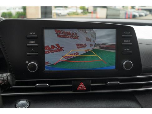 Used 2023 Hyundai Elantra SEL FWD image 41