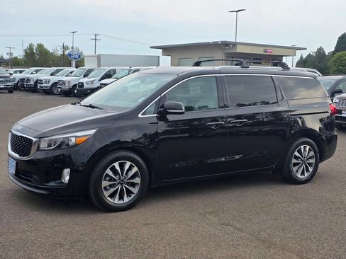 Used 2018 Kia Sedona SX image 34