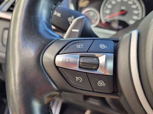 Used 2015 BMW M4 Convertible RWD image 10