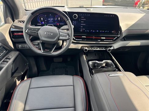 New 2024 Chevrolet Silverado EV RST image 23