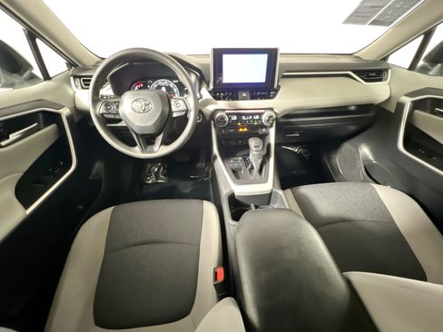 Used 2025 Toyota RAV4 XLE w/ Convenience Package FWD image 30