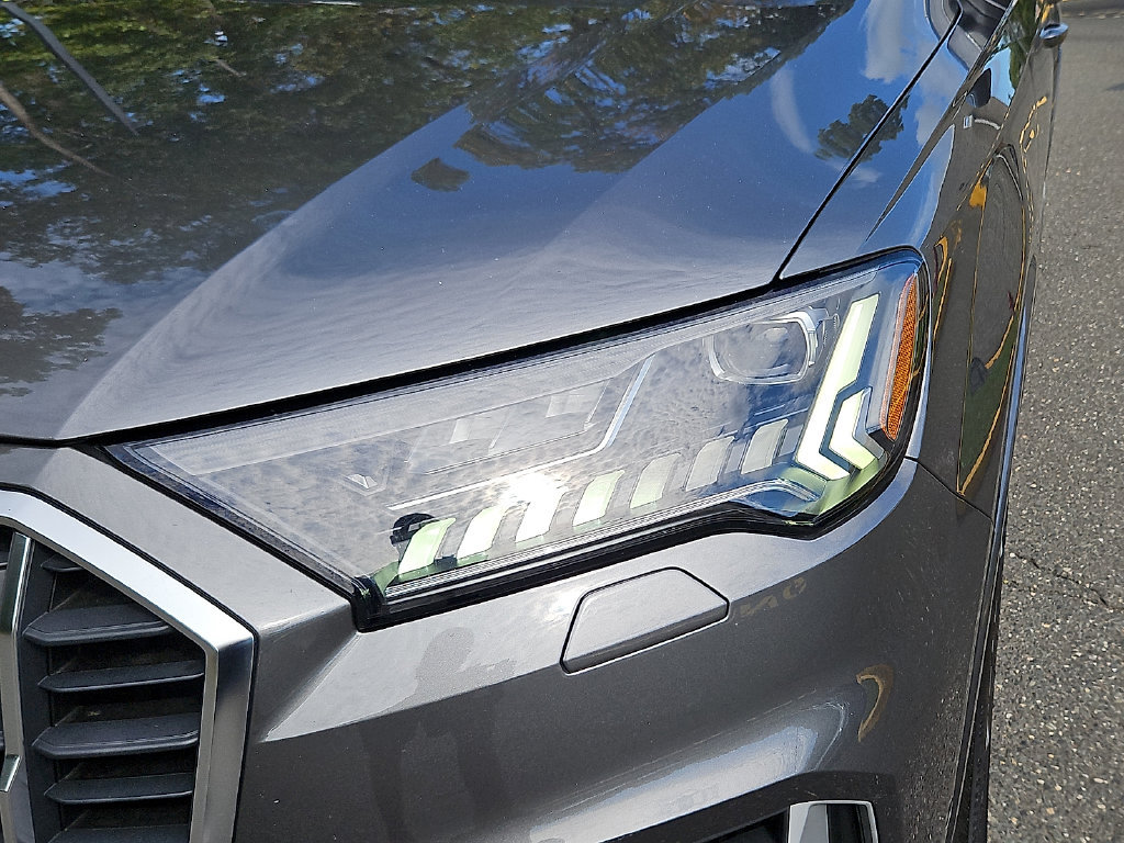 Used 2023 Audi Q7 3.0T Premium AWD/4WD image 10