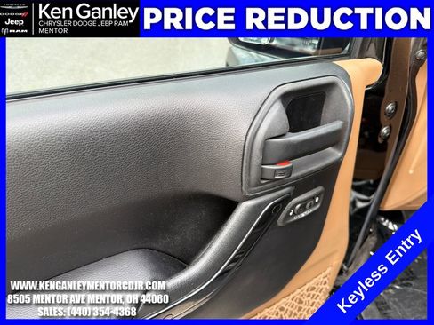 Used 2015 Jeep Wrangler Sahara w/ Connectivity Group image 11