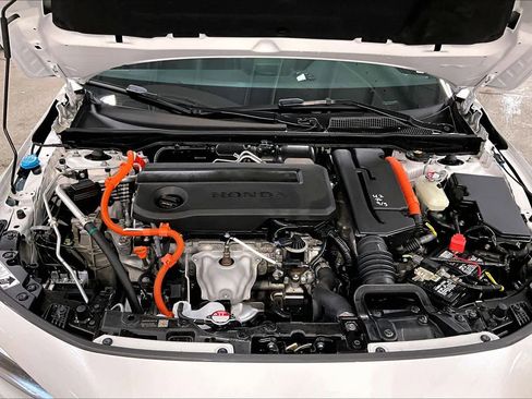 Used 2025 Honda Civic Sport image 32