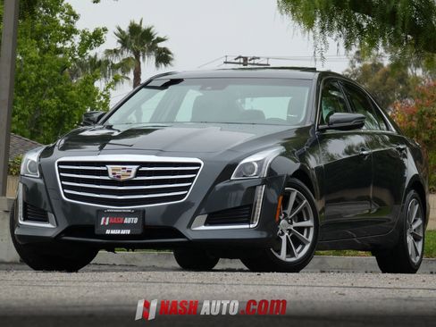 Used 2018 Cadillac CTS Luxury RWD image 2