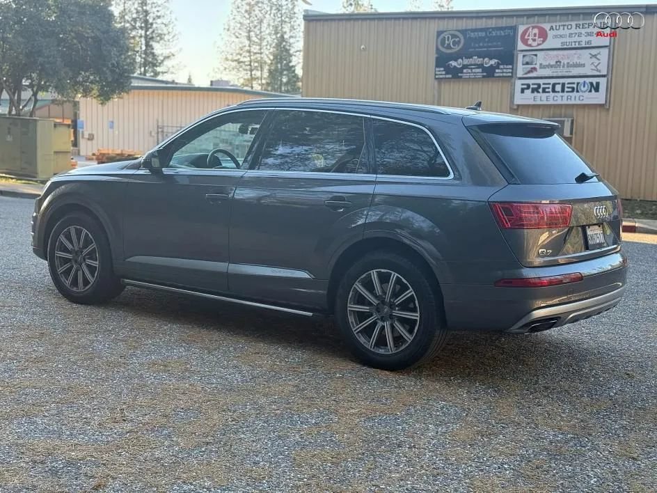 Used 2018 Audi Q7 3.0T Premium Plus AWD/4WD image 9