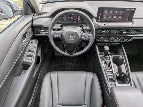 Used 2025 Honda Accord EX-L image 12