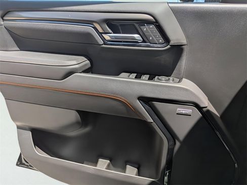 New 2025 GMC Sierra 2500 AT4 w/ AT4 Premium Plus Package image 12